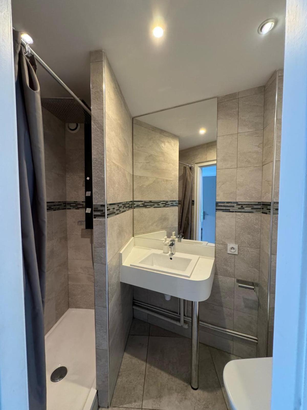 Appart' Hotel Fauriel Saint Etienne Avec Parking Екстер'єр фото