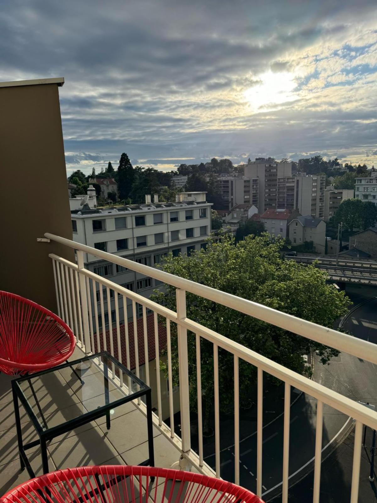 Appart' Hotel Fauriel Saint Etienne Avec Parking Екстер'єр фото