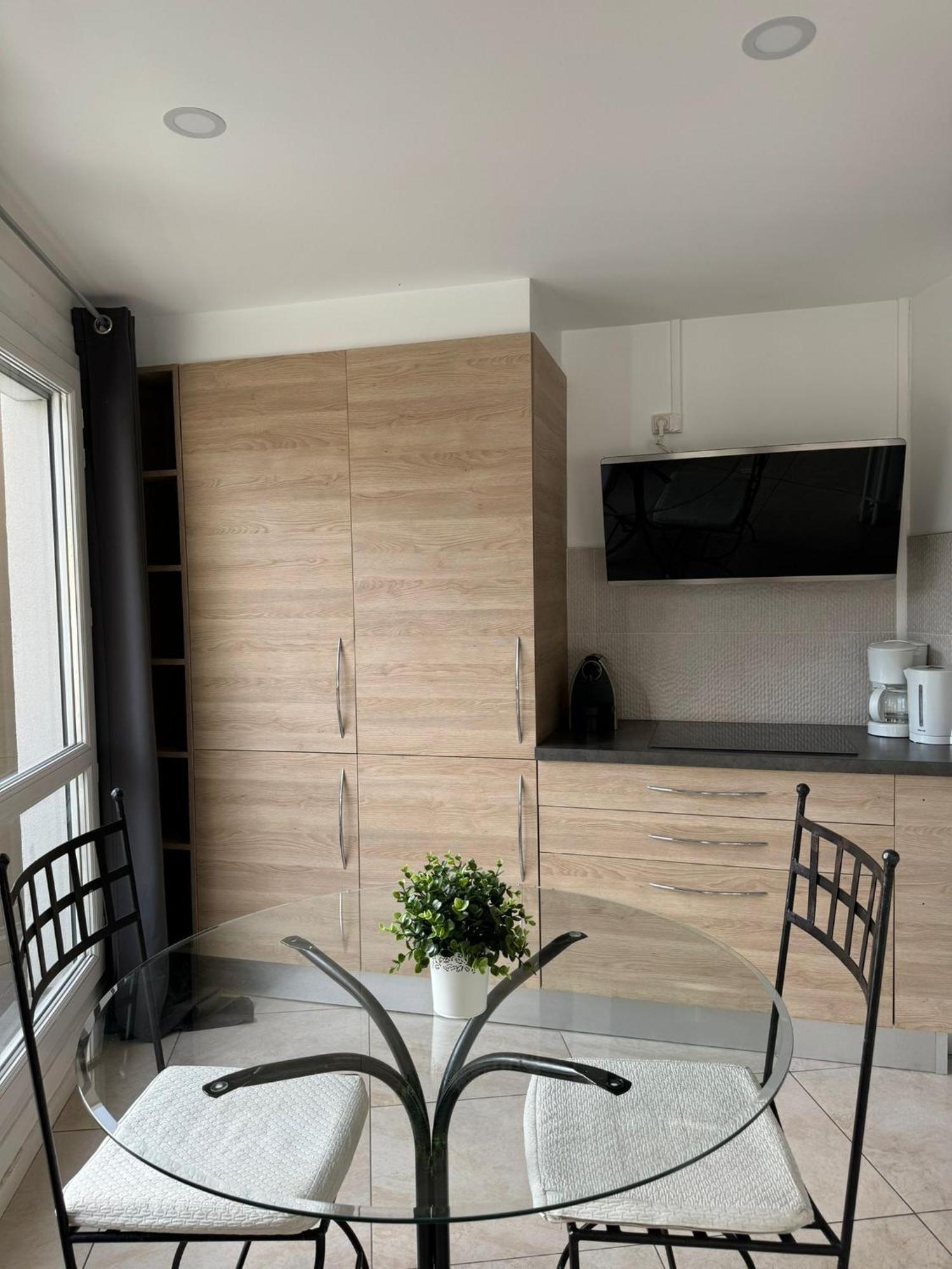 Appart' Hotel Fauriel Saint Etienne Avec Parking Екстер'єр фото