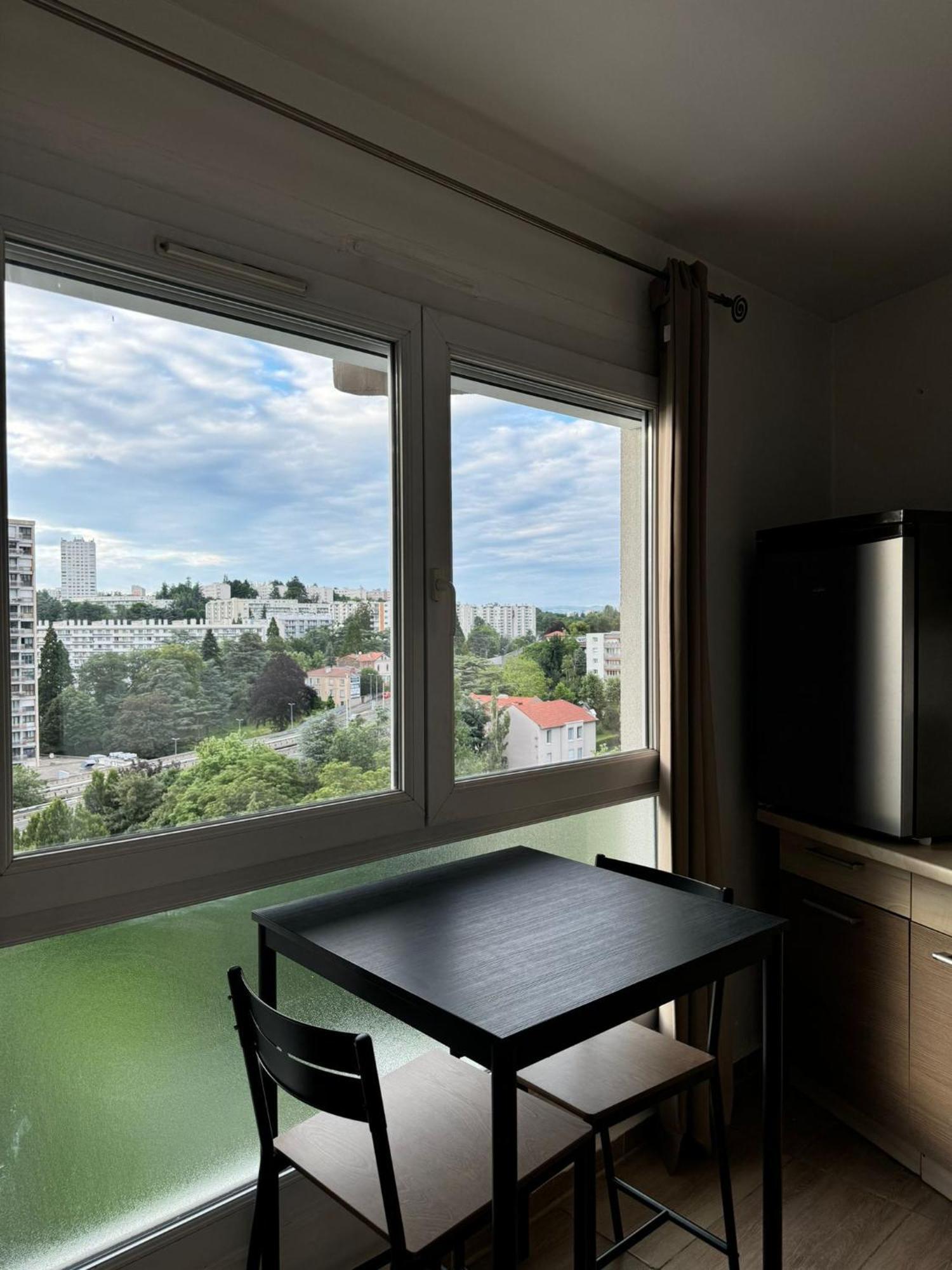 Appart' Hotel Fauriel Saint Etienne Avec Parking Екстер'єр фото