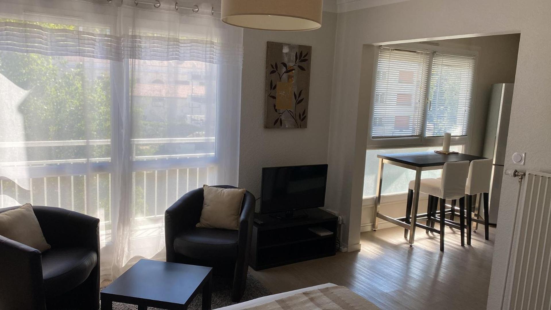 Appart' Hotel Fauriel Saint Etienne Avec Parking Екстер'єр фото